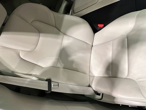 Used 2023 Volvo XC60 B5 Plus AWD/4WD image 20