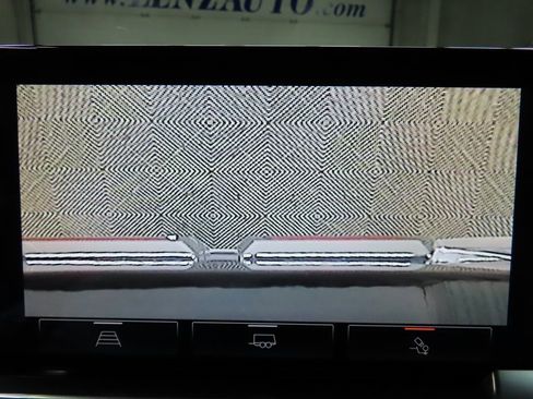 Used 2024 GMC Sierra 1500 SLT w/ SLT Convenience Package image 16