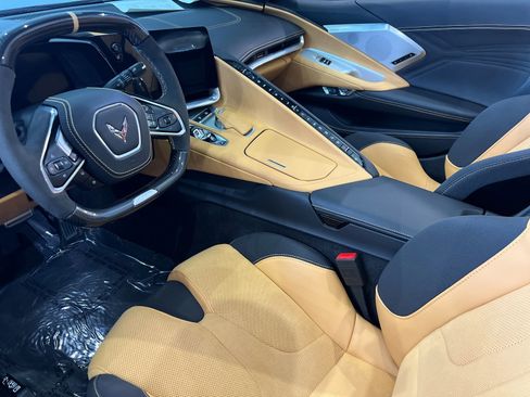 Used 2025 Chevrolet Corvette Z06 w/ Z07 Performance Package image 10