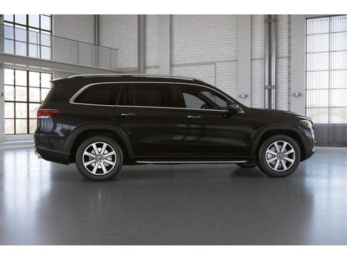Certified 2023 Mercedes-Benz GLS 450 4MATIC image 18