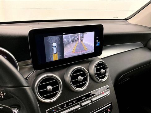 Used 2022 Mercedes-Benz GLC 300 image 29