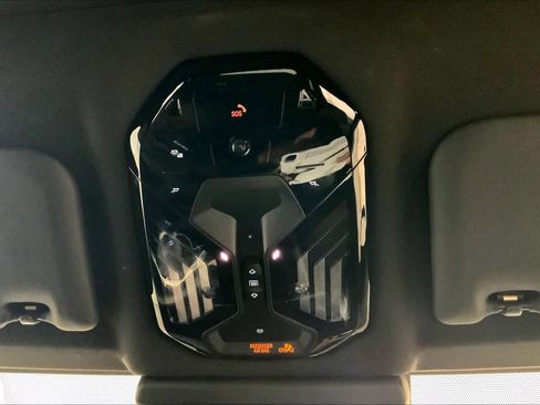 Used 2025 BMW X3 xDrive30i w/ Premium Package image 33