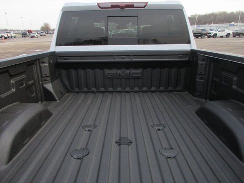 New 2026 GMC Sierra 3500 SLT w/ SLT Premium Package image 7