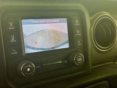 Used 2020 Jeep Wrangler Unlimited Sport S image 13