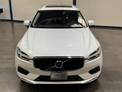 Used 2018 Volvo XC60 T6 Momentum w/ Convenience Package AWD/4WD image 6