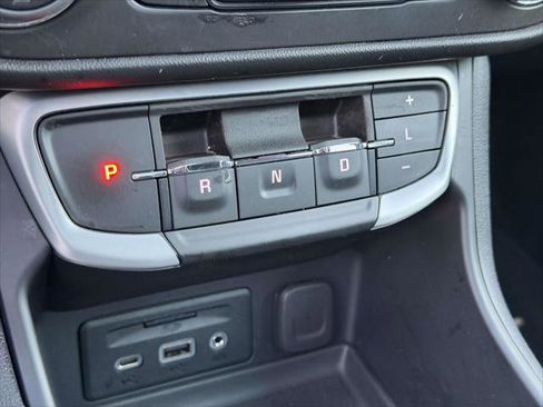 Used 2022 GMC Terrain SLE w/ Driver Convenience Package image 31