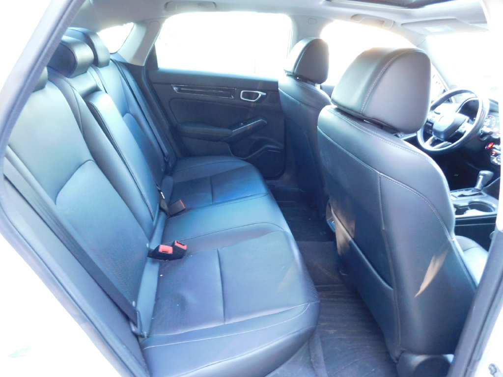 Used 2022 Honda Civic Touring image 5