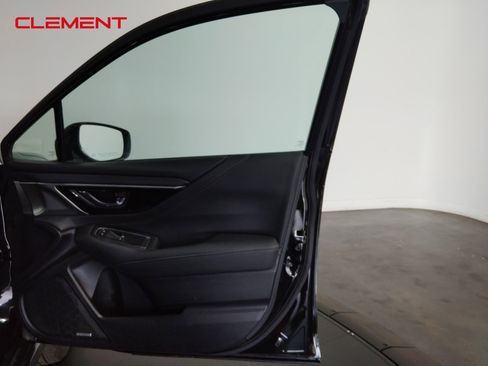 Used 2022 Subaru Outback Limited image 41