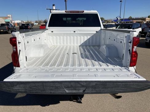 Used 2024 Chevrolet Silverado 2500 Custom w/ Custom Value Package image 39