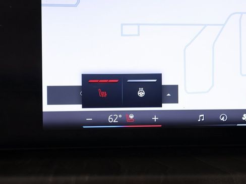 Used 2024 BMW X7 xDrive40i image 8