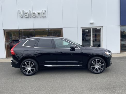 Used 2020 Volvo XC60 T5 Inscription w/ Protection Package Premier AWD/4WD image 3