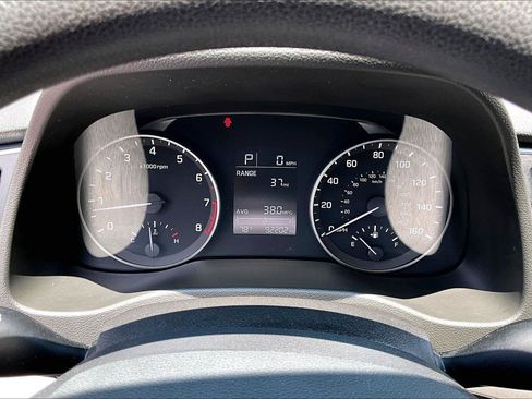Used 2018 Hyundai Elantra SE FWD image 29