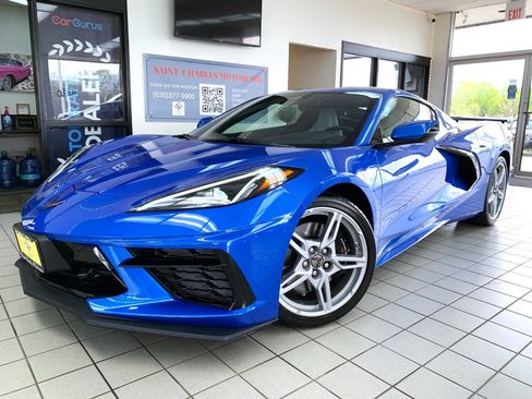 Used 2025 Chevrolet Corvette Stingray Coupe w/ Z51 Performance Package RWD image 9
