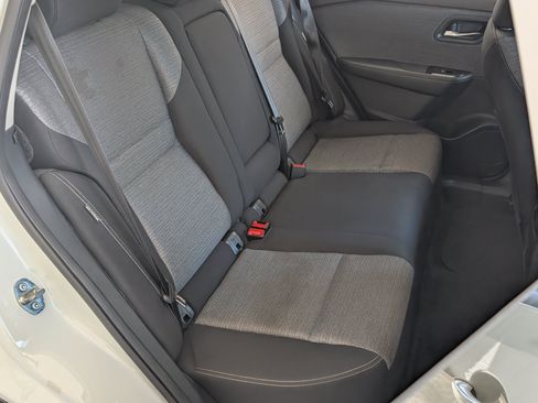 Used 2023 Nissan Rogue SV FWD image 19
