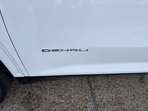 Certified 2024 GMC Acadia Denali AWD/4WD image 32