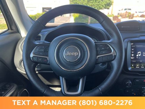 Used 2022 Jeep Renegade Latitude w/ Convenience Group AWD/4WD image 14