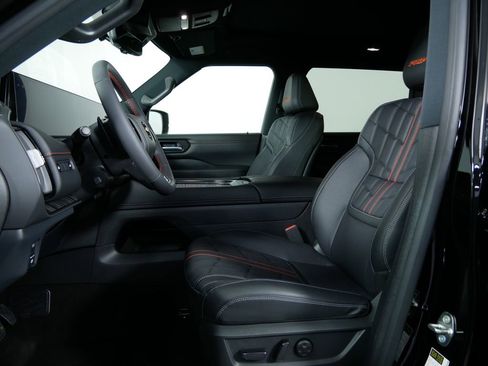 New 2025 Nissan Armada PRO-4X w/ Pro-4X Premium Package image 12