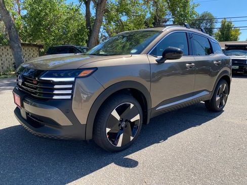 New 2026 Nissan Kicks SR w/ Cold Weather Package image 1