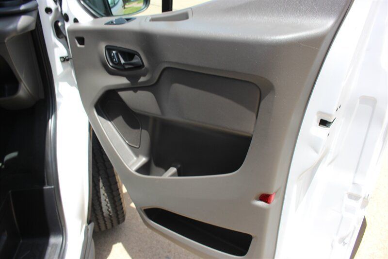 Used 2023 Ford Transit 350 XLT RWD image 22