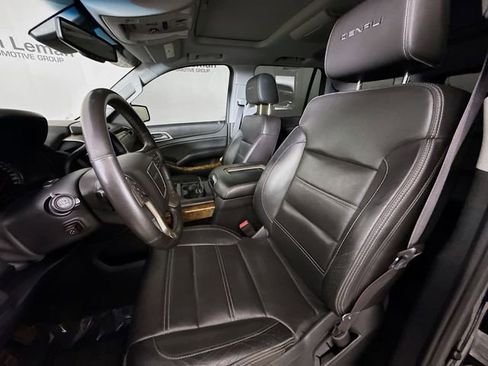Used 2015 GMC Yukon Denali w/ Touring Package AWD/4WD image 24