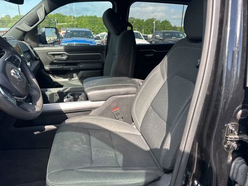 Used 2025 RAM 1500 Big Horn AWD/4WD image 11