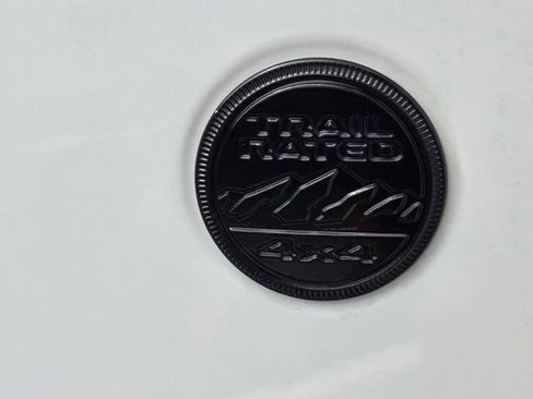 Used 2022 Jeep Wrangler Unlimited Sport AWD/4WD image 32