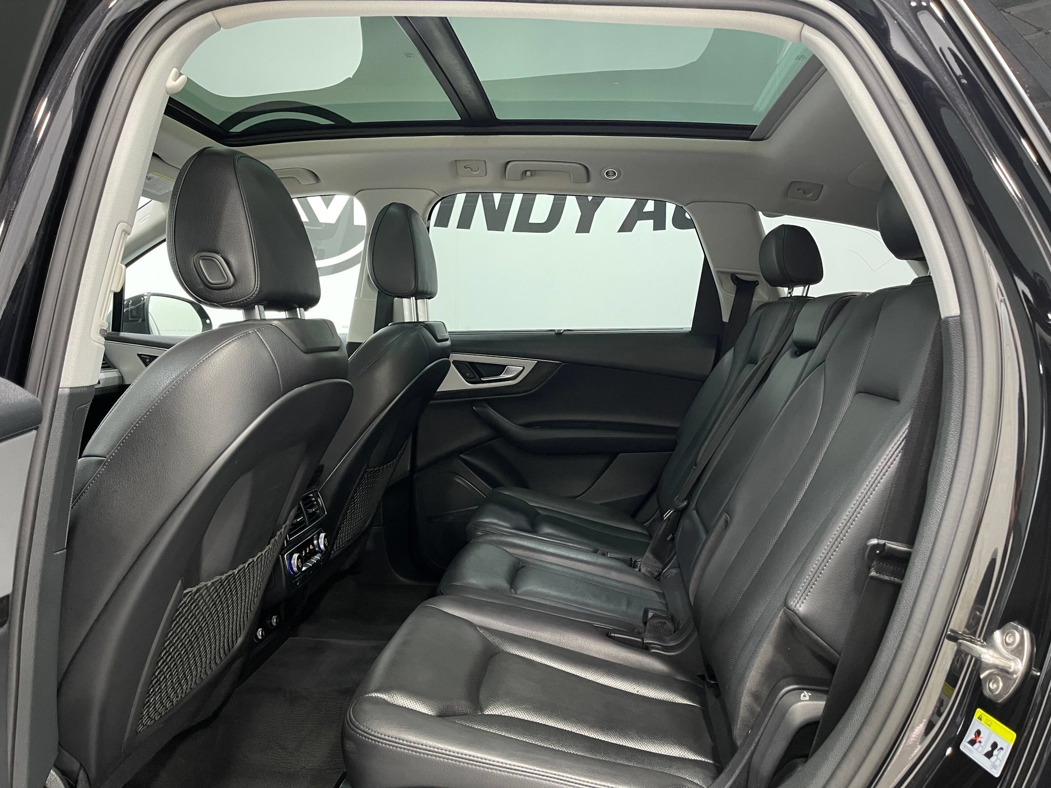 Used 2019 Audi Q7 3.0T Prestige AWD/4WD image 30