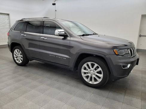 Used 2017 Jeep Grand Cherokee Limited w/ Luxury Group II RWD image 11