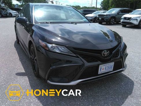 Used 2024 Toyota Camry XSE FWD image 1