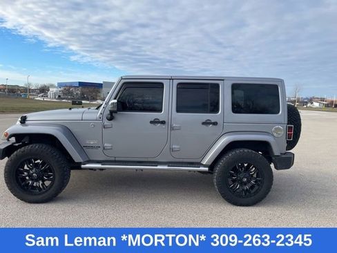 Used 2015 Jeep Wrangler Unlimited Sahara w/ Dual Top Group image 5