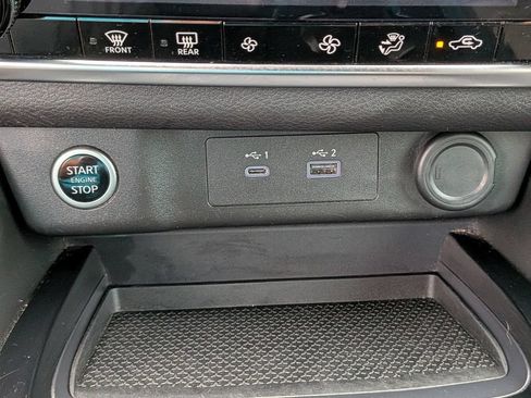 Used 2023 Nissan Rogue SV FWD image 33