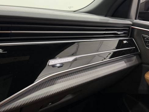 Used 2024 Audi RS Q8 4.0T image 54