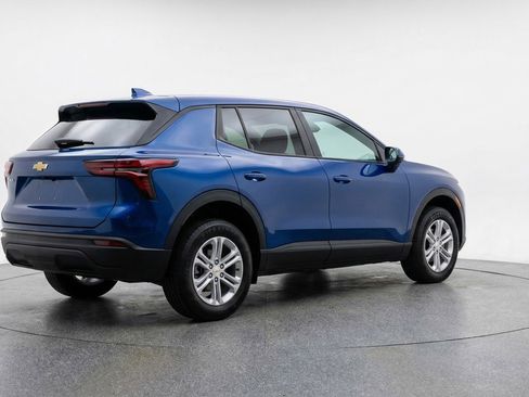 Used 2025 Chevrolet Equinox LT FWD image 9