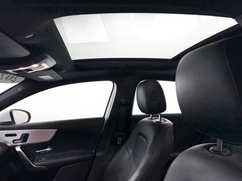 Used 2021 Mercedes-Benz A 220 4MATIC image 5