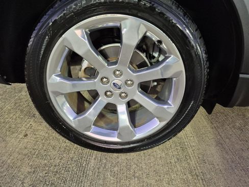 Certified 2020 Ford Explorer Platinum w/ Premium Technology Package image 10