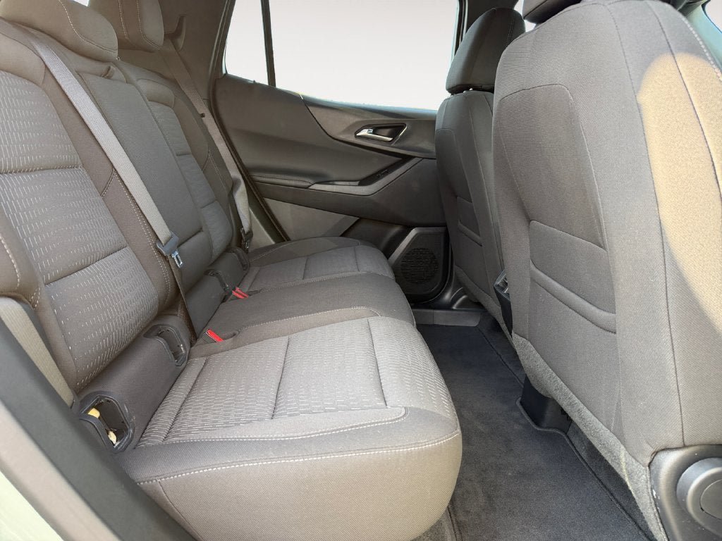 Certified 2026 Chevrolet Equinox LT AWD/4WD image 23