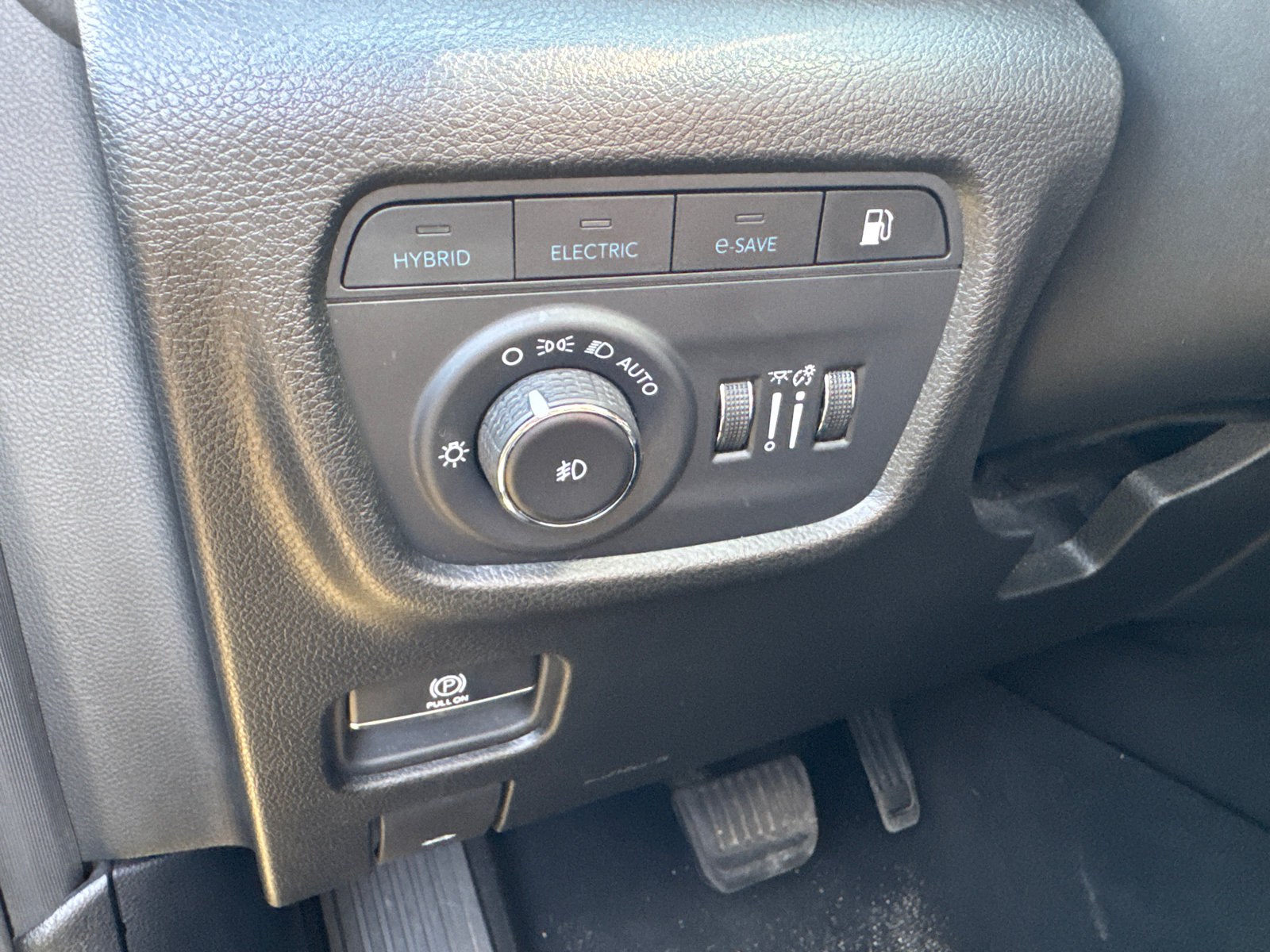 Used 2024 Jeep Grand Cherokee Limited 4xe AWD/4WD image 31