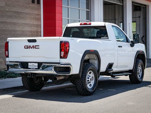 Used 2024 GMC Sierra 2500 Pro w/ 1SA Pro Safety Plus Package AWD/4WD image 3