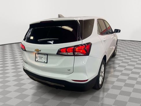 Used 2024 Chevrolet Equinox LT FWD image 3