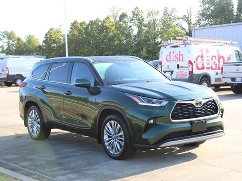 Used 2023 Toyota Highlander Platinum AWD/4WD image 8