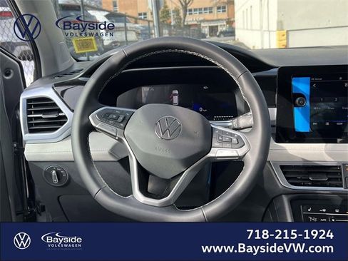 New 2026 Volkswagen Taos SE image 13