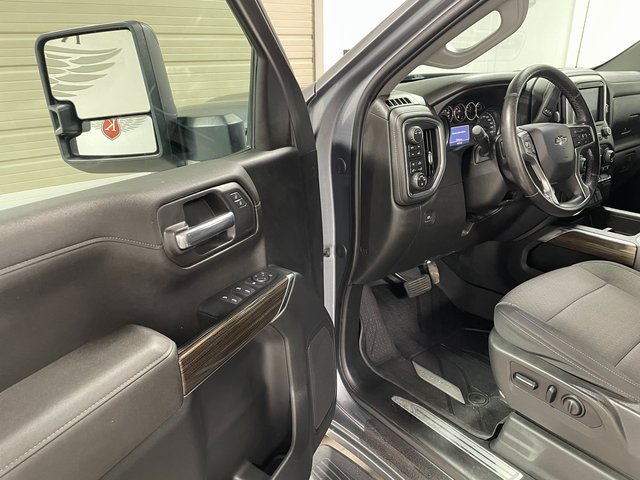 Used 2021 Chevrolet Silverado 1500 RST w/ Max Trailering Package AWD/4WD image 10