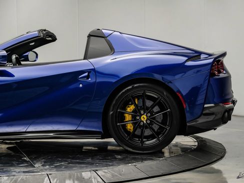 Used 2023 Ferrari 812 GTS RWD image 12