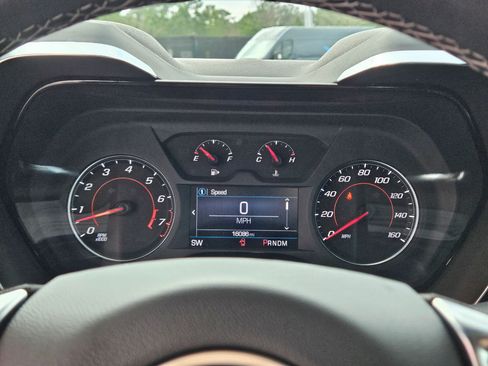 Used 2022 Chevrolet Camaro LT w/ RS Package image 17