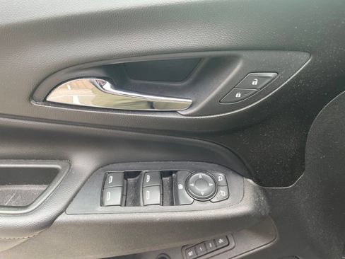 Used 2019 Chevrolet Equinox Premier AWD/4WD image 4