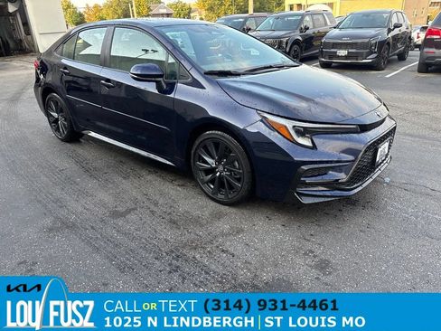Used 2024 Toyota Corolla SE w/ SE Premium Package FWD image 1