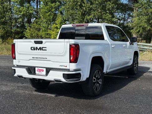 Used 2024 GMC Sierra 1500 AT4 w/ AT4 Premium Package image 11