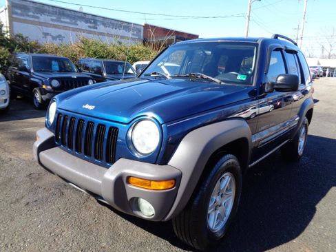 Used 2003 Jeep Liberty Sport image 1