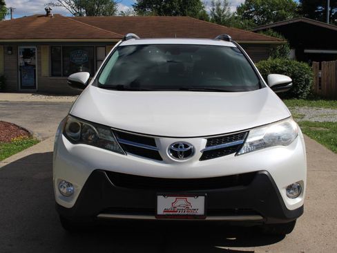 Used 2014 Toyota RAV4 Limited w/ Technology Package AWD/4WD image 3