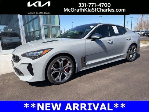 Certified 2019 Kia Stinger GT1 image 1